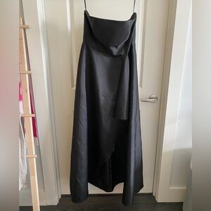 ALFRED SUNG Black Gown